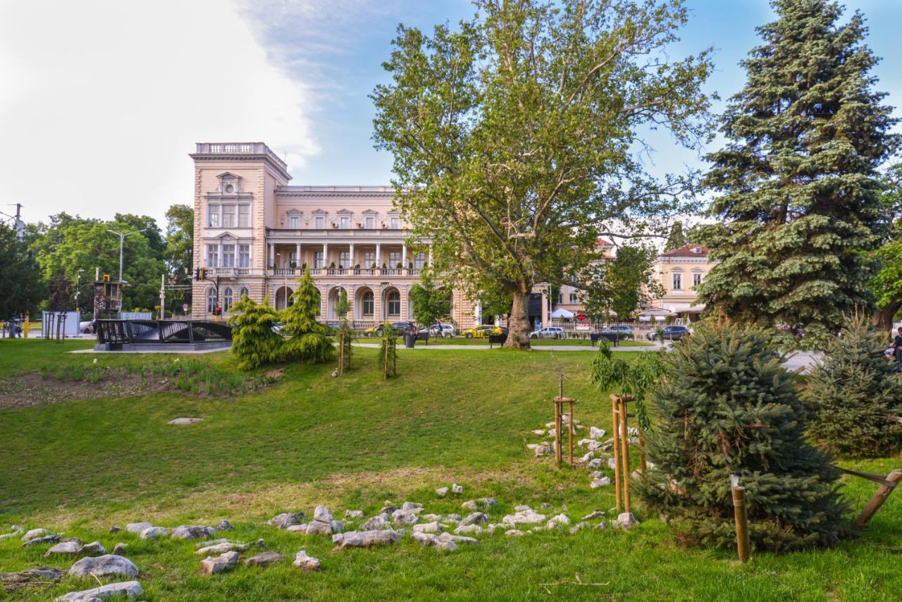 Mocca Studio Next To Crystal Garden And Russian Church Sofia Esterno foto